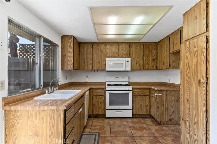 15218 Shadybend Drive 73, Hacienda Heights, California 91745