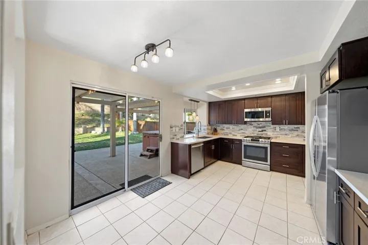 25220 Corte Sombrero, Murrieta, California 92563
