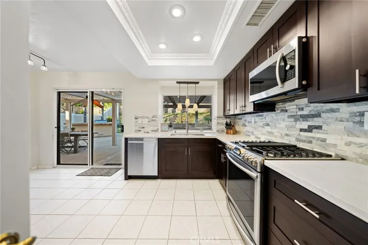 25220 Corte Sombrero, Murrieta, California 92563