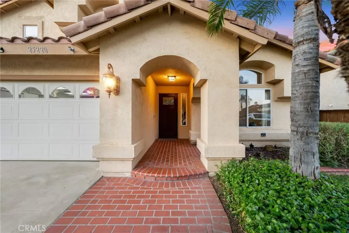 25220 Corte Sombrero, Murrieta, California 92563
