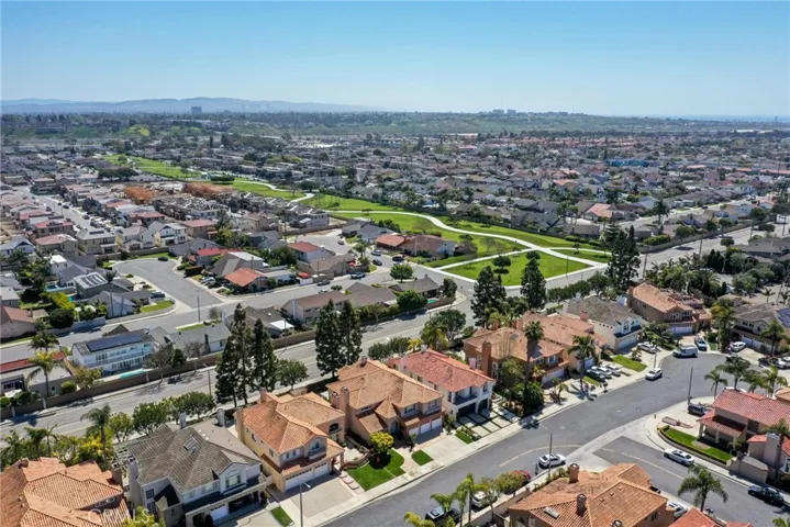 21192 Spurney Lane, Huntington Beach, California 92646