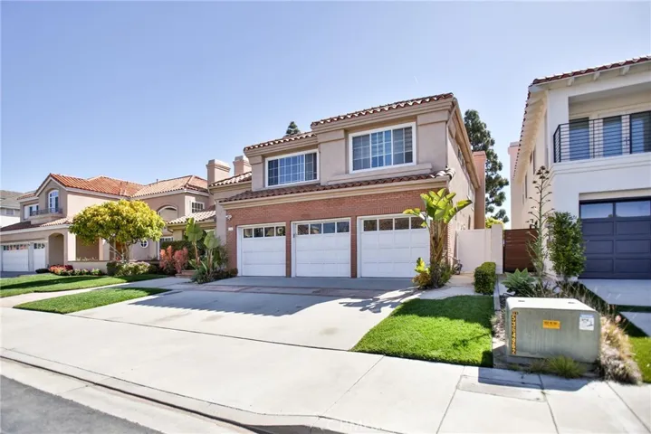 21192 Spurney Lane, Huntington Beach, California 92646
