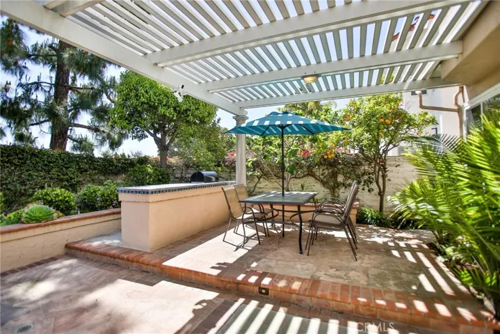 21192 Spurney Lane, Huntington Beach, California 92646