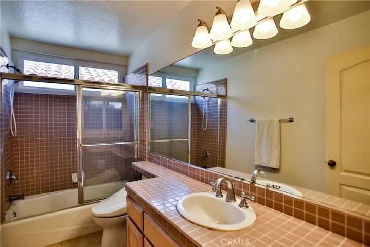 21192 Spurney Lane, Huntington Beach, California 92646