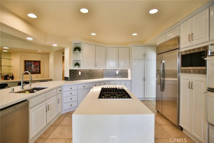 21192 Spurney Lane, Huntington Beach, California 92646