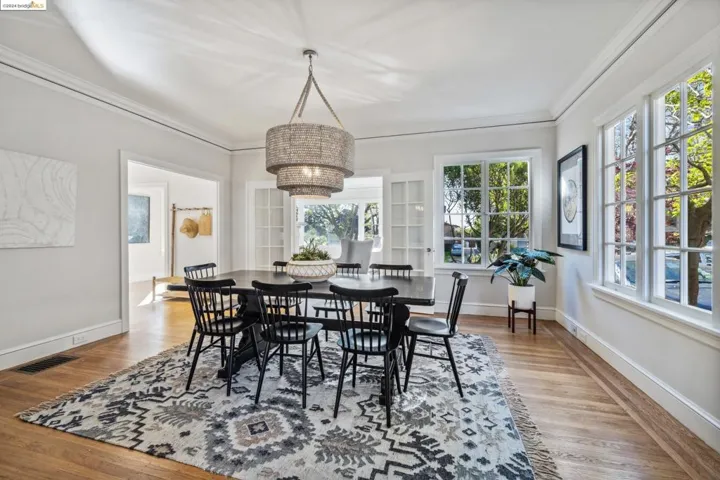 1025 Mariposa Ave, Berkeley, California 94707-2409