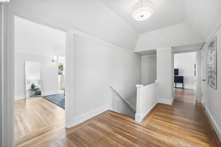 1025 Mariposa Ave, Berkeley, California 94707-2409