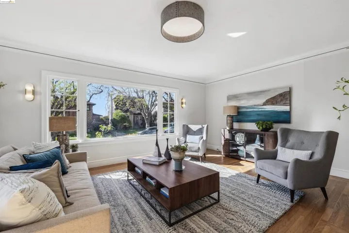 1025 Mariposa Ave, Berkeley, California 94707-2409