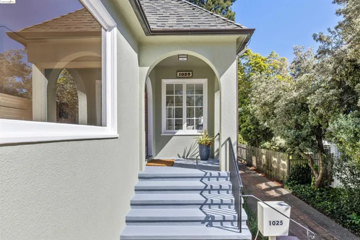 1025 Mariposa Ave, Berkeley, California 94707-2409