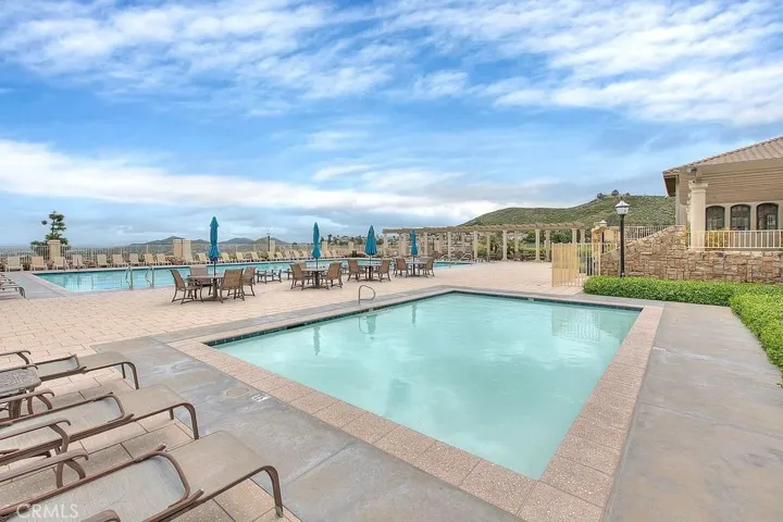 17 Bella Caserta, Lake Elsinore, California 92532