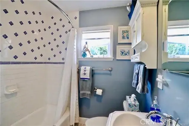 536 Seaview Street, Laguna Beach, California 92651