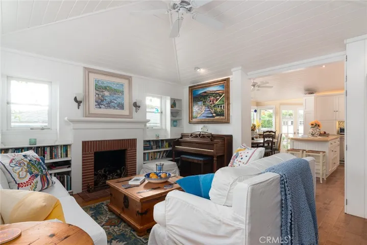 536 Seaview Street, Laguna Beach, California 92651