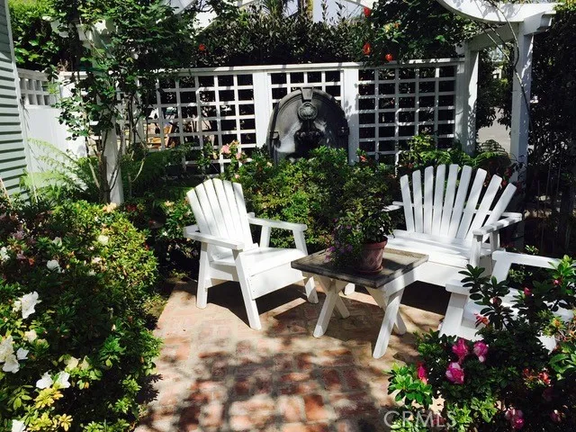 536 Seaview Street, Laguna Beach, California 92651