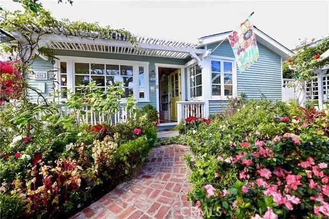 536 Seaview Street, Laguna Beach, California 92651