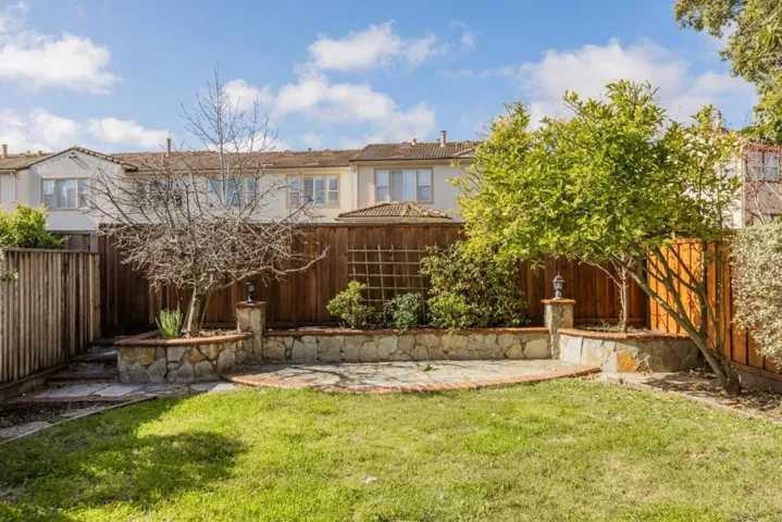 7338 Longmont Loop, Castro Valley, California 94552