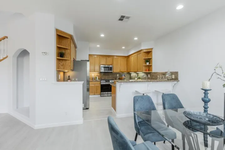 7338 Longmont Loop, Castro Valley, California 94552