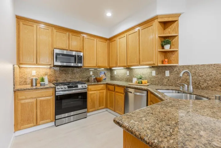 7338 Longmont Loop, Castro Valley, California 94552