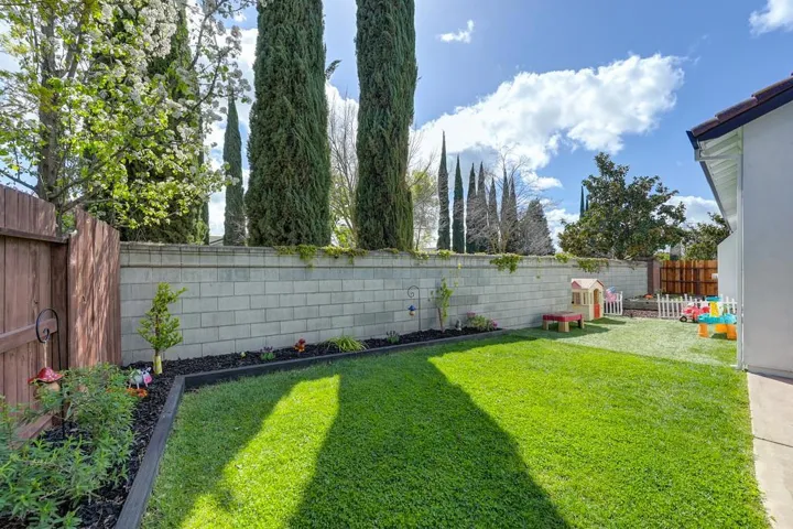 3510 Peter Island Road, West Sacramento, California 95691