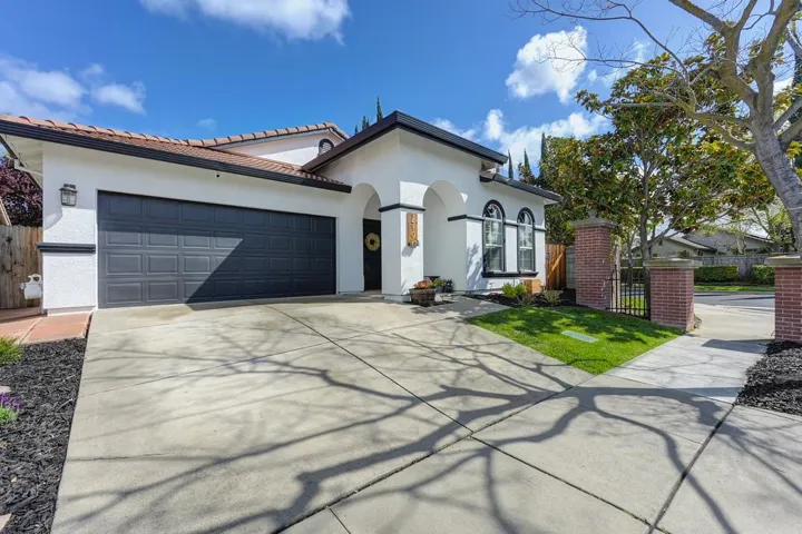 3510 Peter Island Road, West Sacramento, California 95691