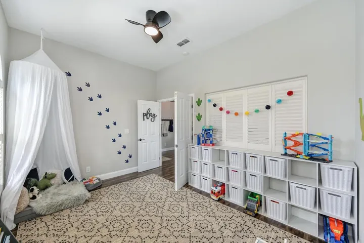 3510 Peter Island Road, West Sacramento, California 95691