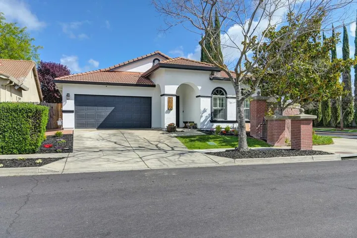 3510 Peter Island Road, West Sacramento, California 95691