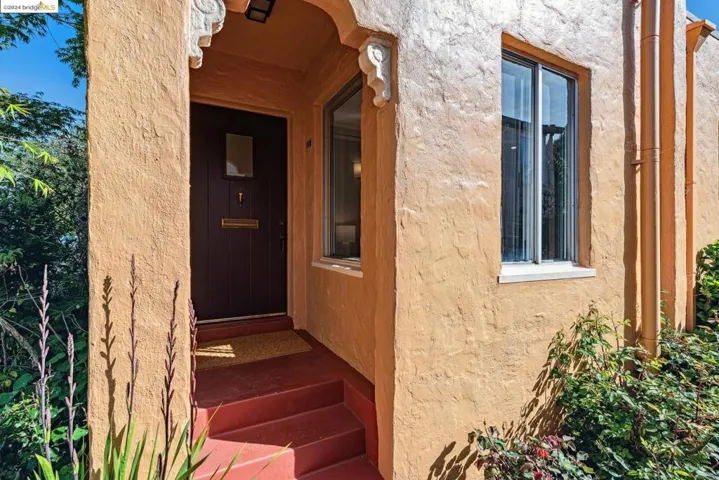 533 Kains Ave, Albany, California 94706