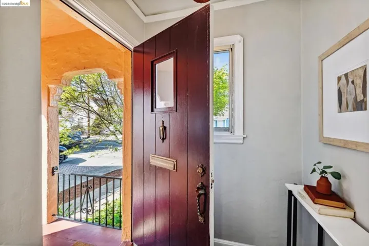 533 Kains Ave, Albany, California 94706