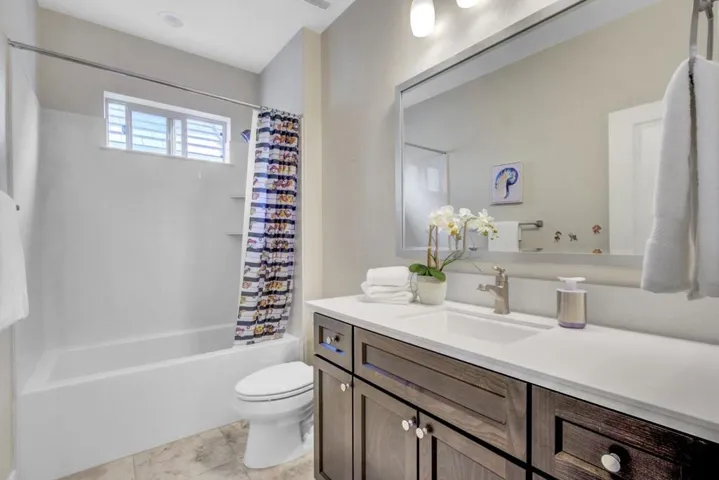 1095 S Dana Court, Mountain House, California 95391