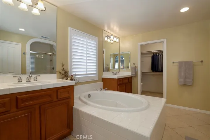 25081 River Walk Lane, Stevenson Ranch, California 91381