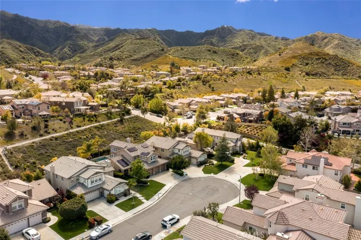 25081 River Walk Lane, Stevenson Ranch, California 91381