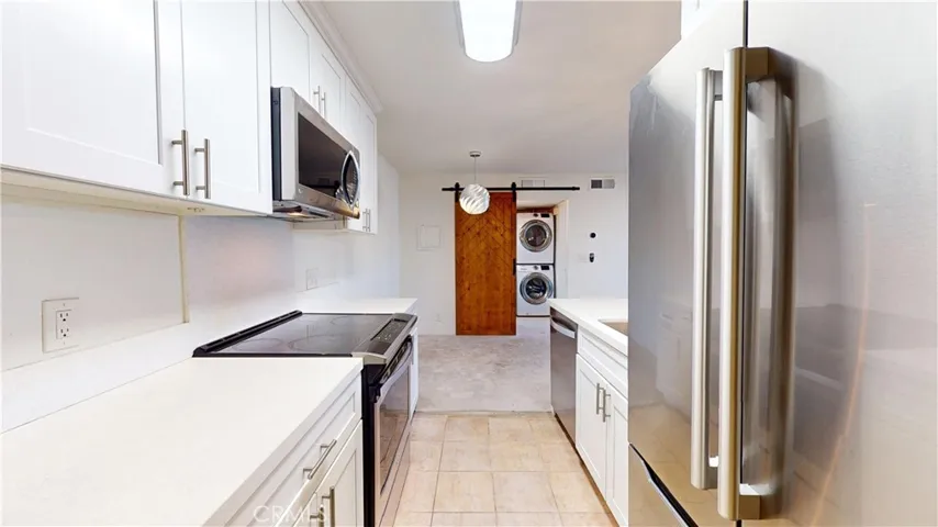 532 N Rossmore Avenue 413, Los Angeles, California 90004