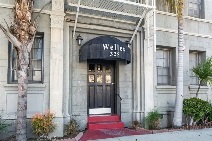 325 Elm Avenue 205, Long Beach, California 90802