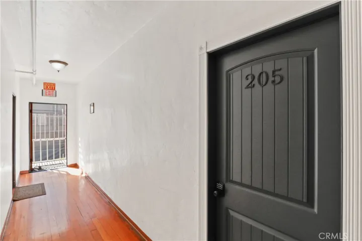 325 Elm Avenue 205, Long Beach, California 90802