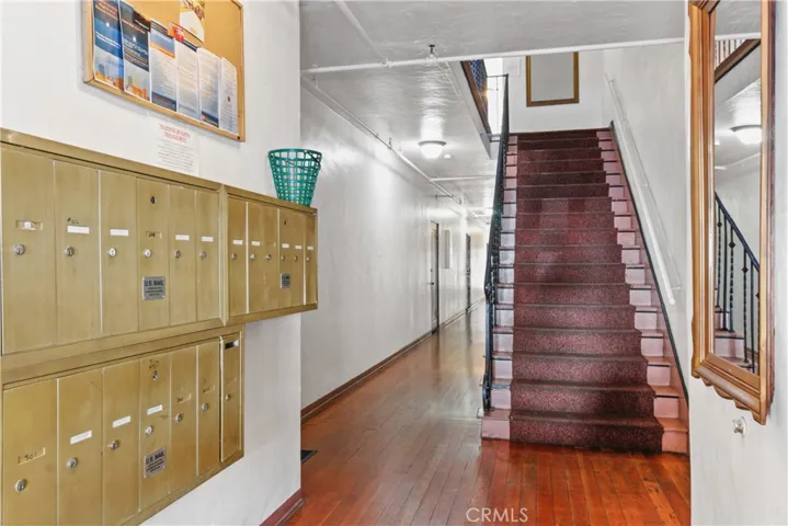 325 Elm Avenue 205, Long Beach, California 90802