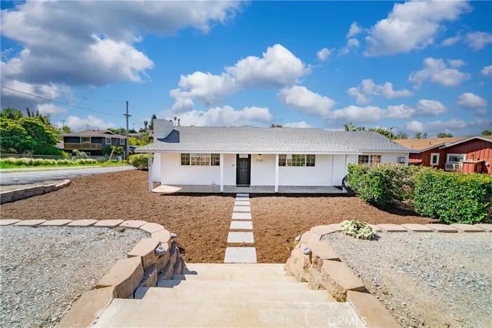 236 Hannalei Drive, Vista, California 92083
