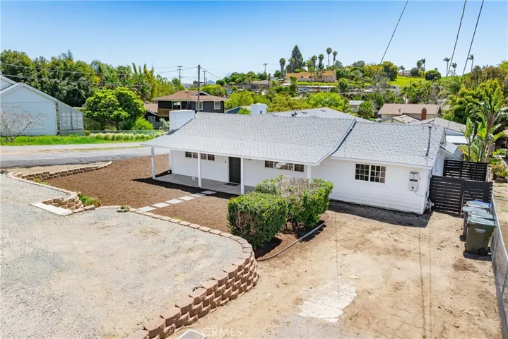 236 Hannalei Drive, Vista, California 92083