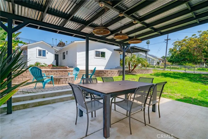 236 Hannalei Drive, Vista, California 92083
