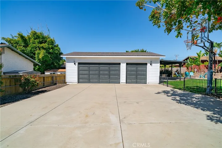 236 Hannalei Drive, Vista, California 92083