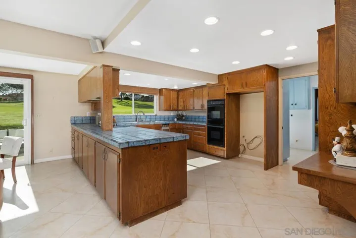 12262 Ranch House Rd, San Diego, California 92128