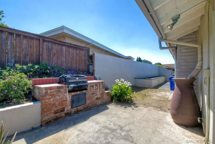 17145 Prado Place, San Diego, California 92128