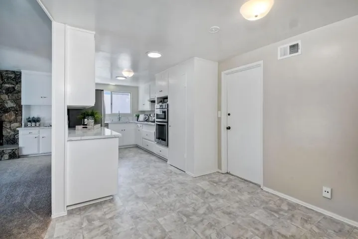 17145 Prado Place, San Diego, California 92128