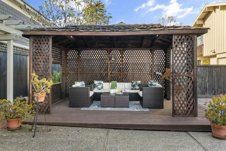 2640 Isabelle Avenue, San Mateo, California 94403