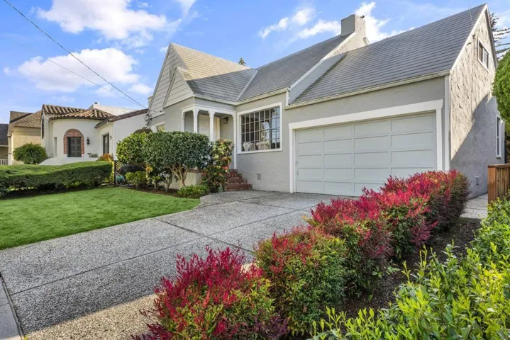 2640 Isabelle Avenue, San Mateo, California 94403
