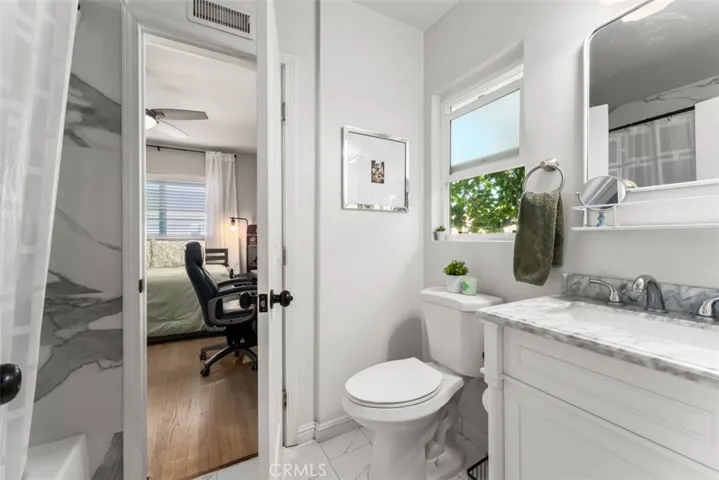 Full bath - in-between bedroom two and three
