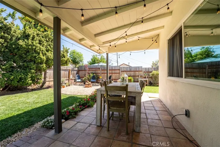 Large, relaxing backyard with a very nice comfortable breeze most of the time.