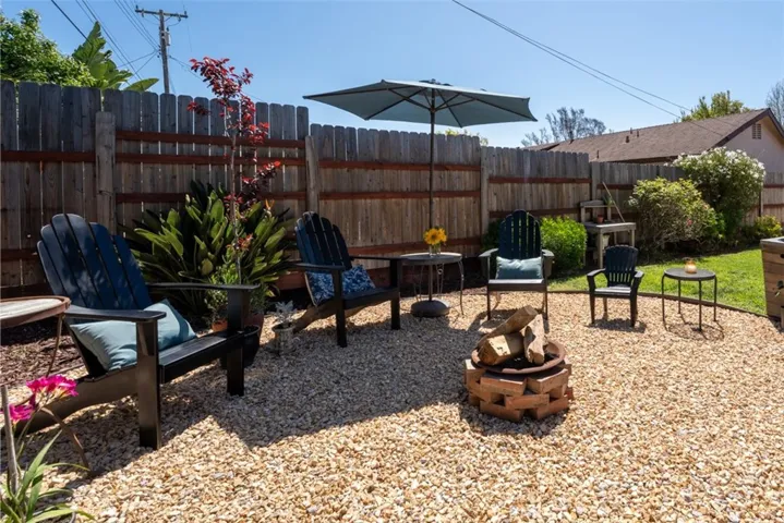 Friendly, inviting space to, read a good book, relax or entertain