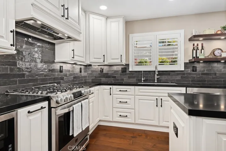 33859 Abbey Road, Temecula, California 92592