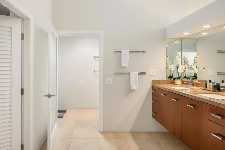 3442 E Bogert Trl-24