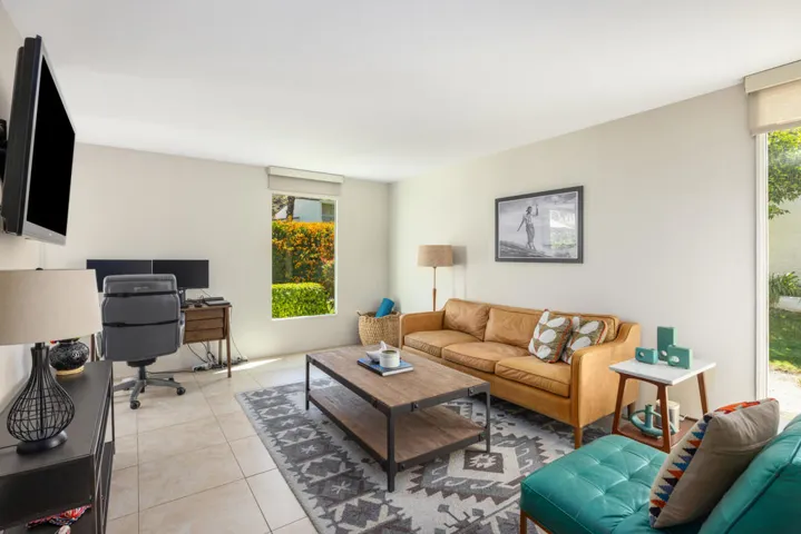 3442 E Bogert Trl-29