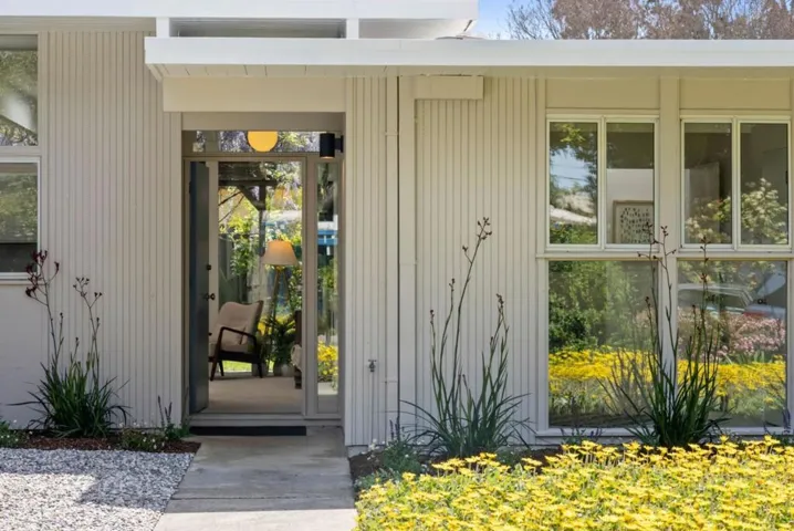 2004 Edgewood Drive, Palo Alto, California 94303